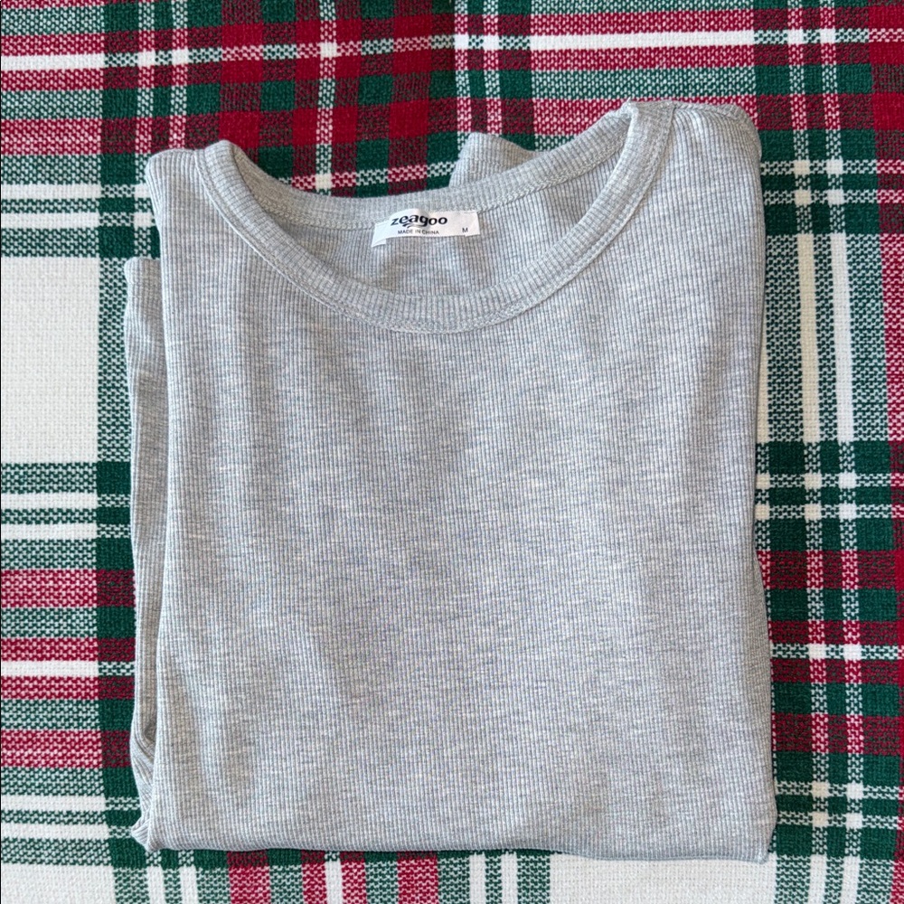 Zeagoo Light Gray Crewneck Top